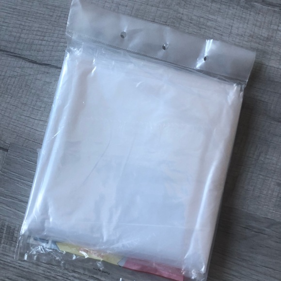 Plastic covers - Picture 6 of 7